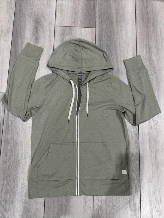 Vuori Jackets & Blazers - Vuori Women’s Halo 2.0 Performance Pale Heather Olive Hoodie with Crew Tag